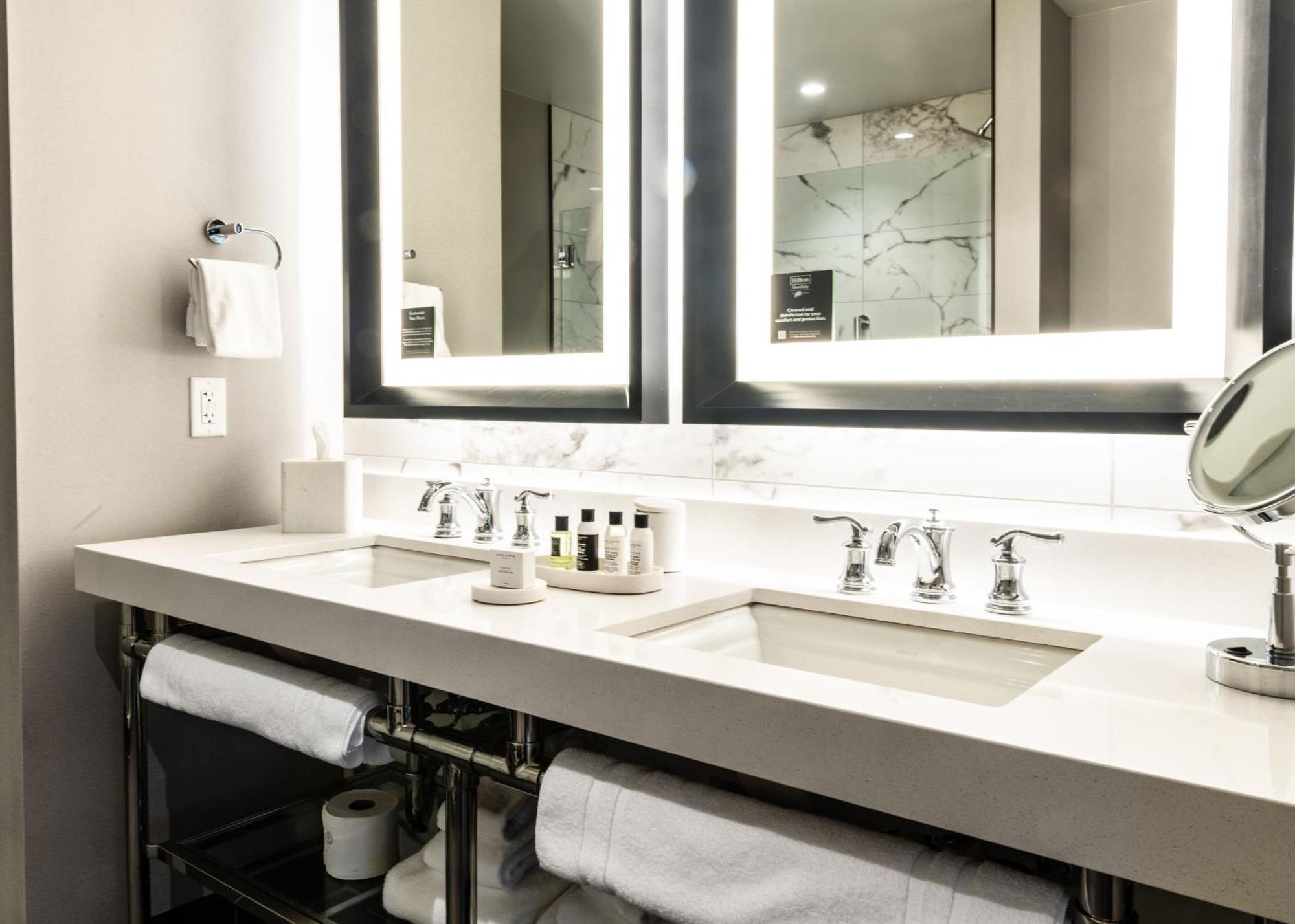 Foundry Hotel Asheville, Curio Collection By Hilton Экстерьер фото