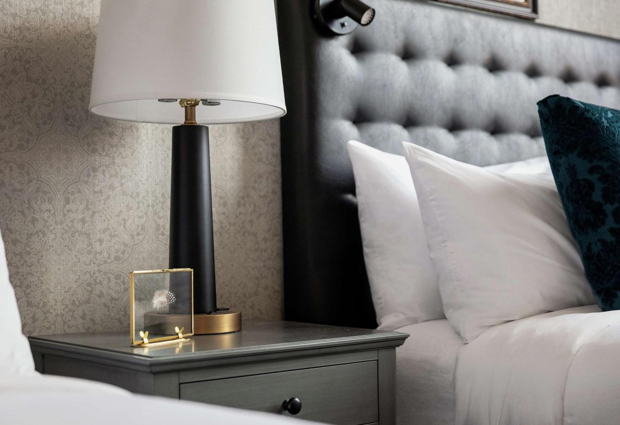 Foundry Hotel Asheville, Curio Collection By Hilton Экстерьер фото