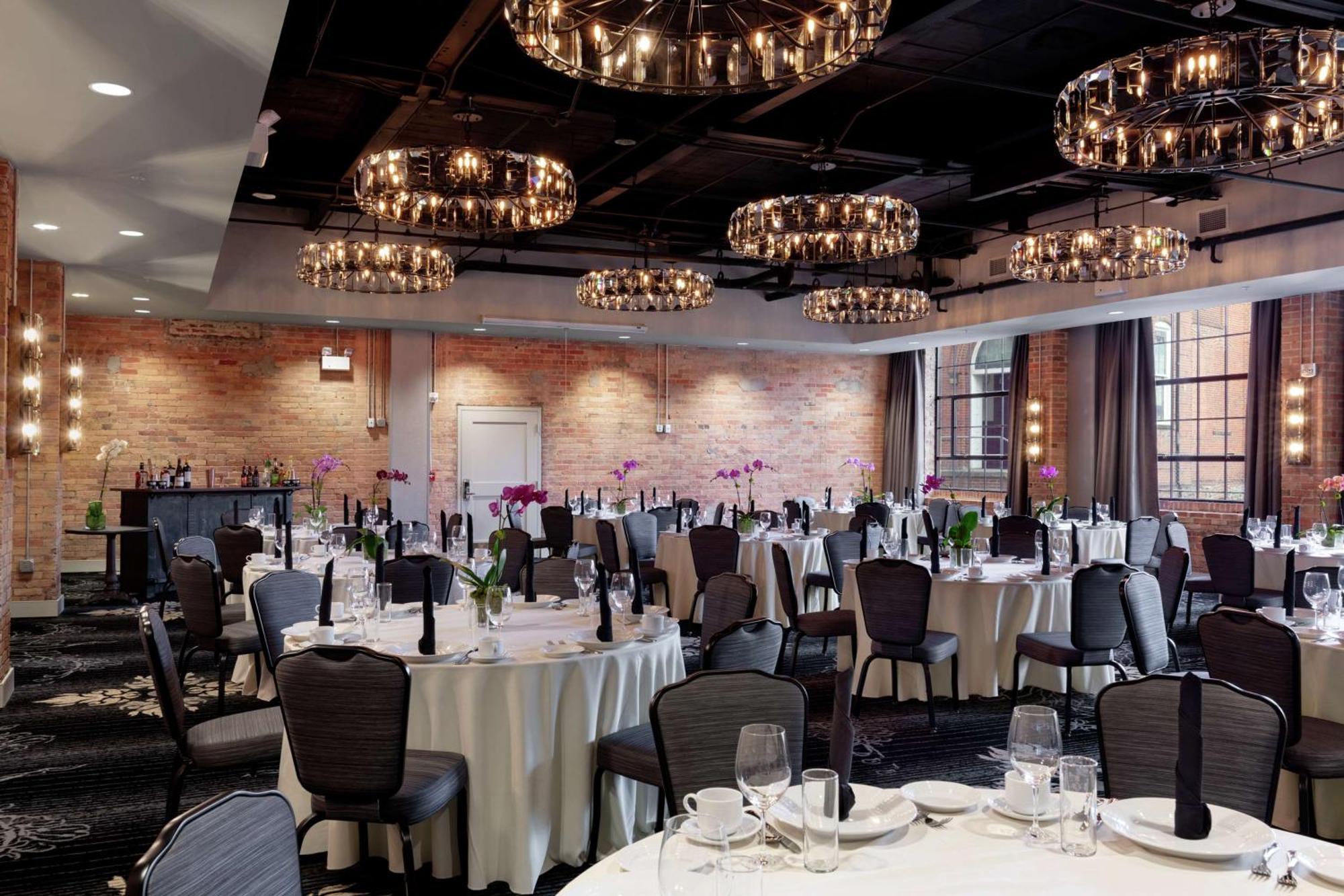 Foundry Hotel Asheville, Curio Collection By Hilton Экстерьер фото