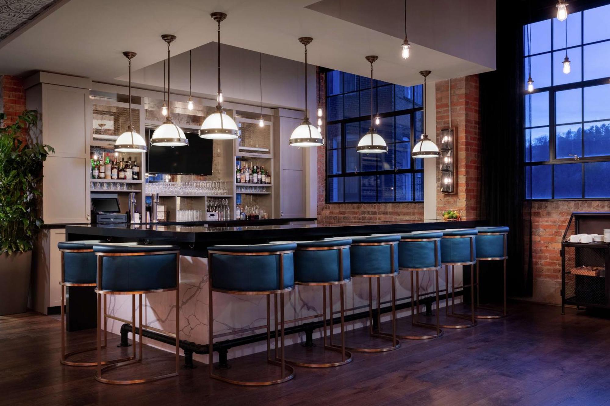 Foundry Hotel Asheville, Curio Collection By Hilton Экстерьер фото